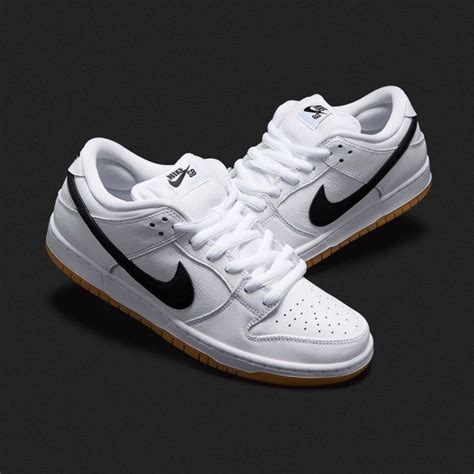 nike sb dunks low white